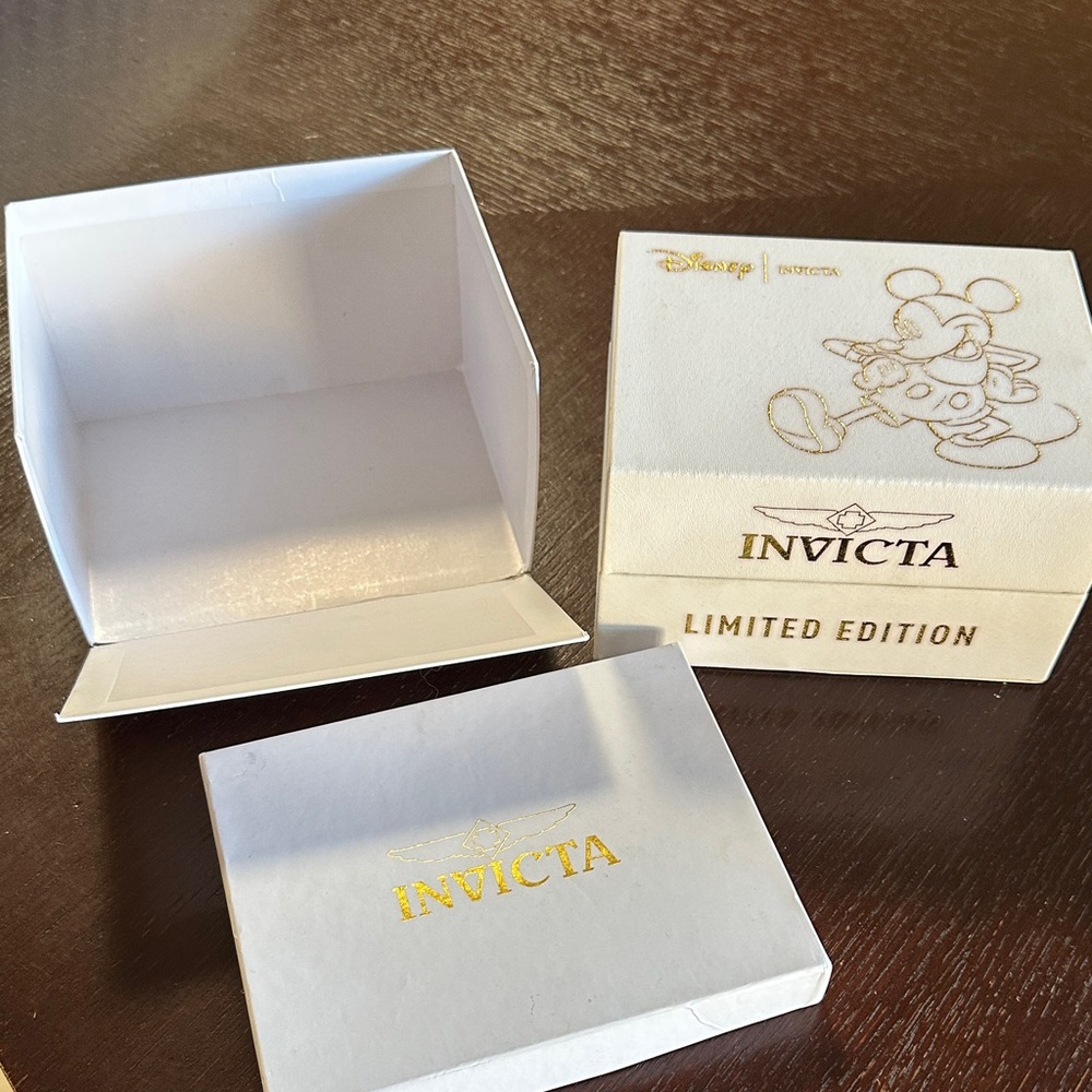 Invicta Disney Limited Edition White and Gold Box